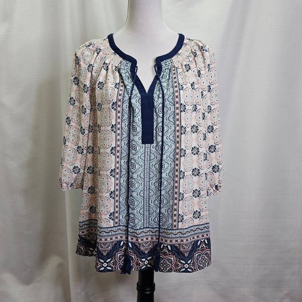 DR2 By Daniel Rainn Blue and Cream Patterned Popover Boho Blouse Size Medium